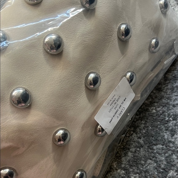 Clare V Lune Cream Studded Shoulder Bag - New in Packaging Never Opened - Picture 13 of 17
